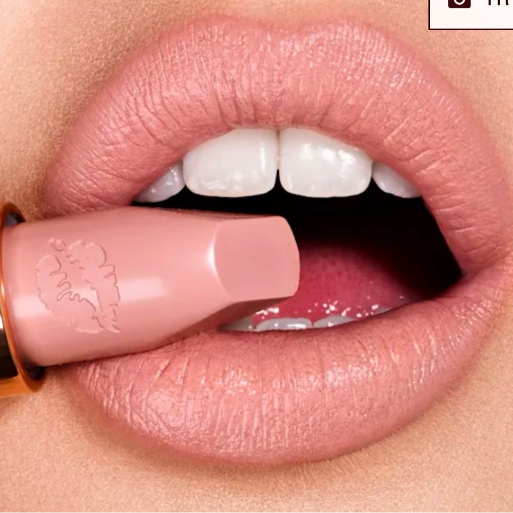 Luxury Gold Lipstick by [Brand]